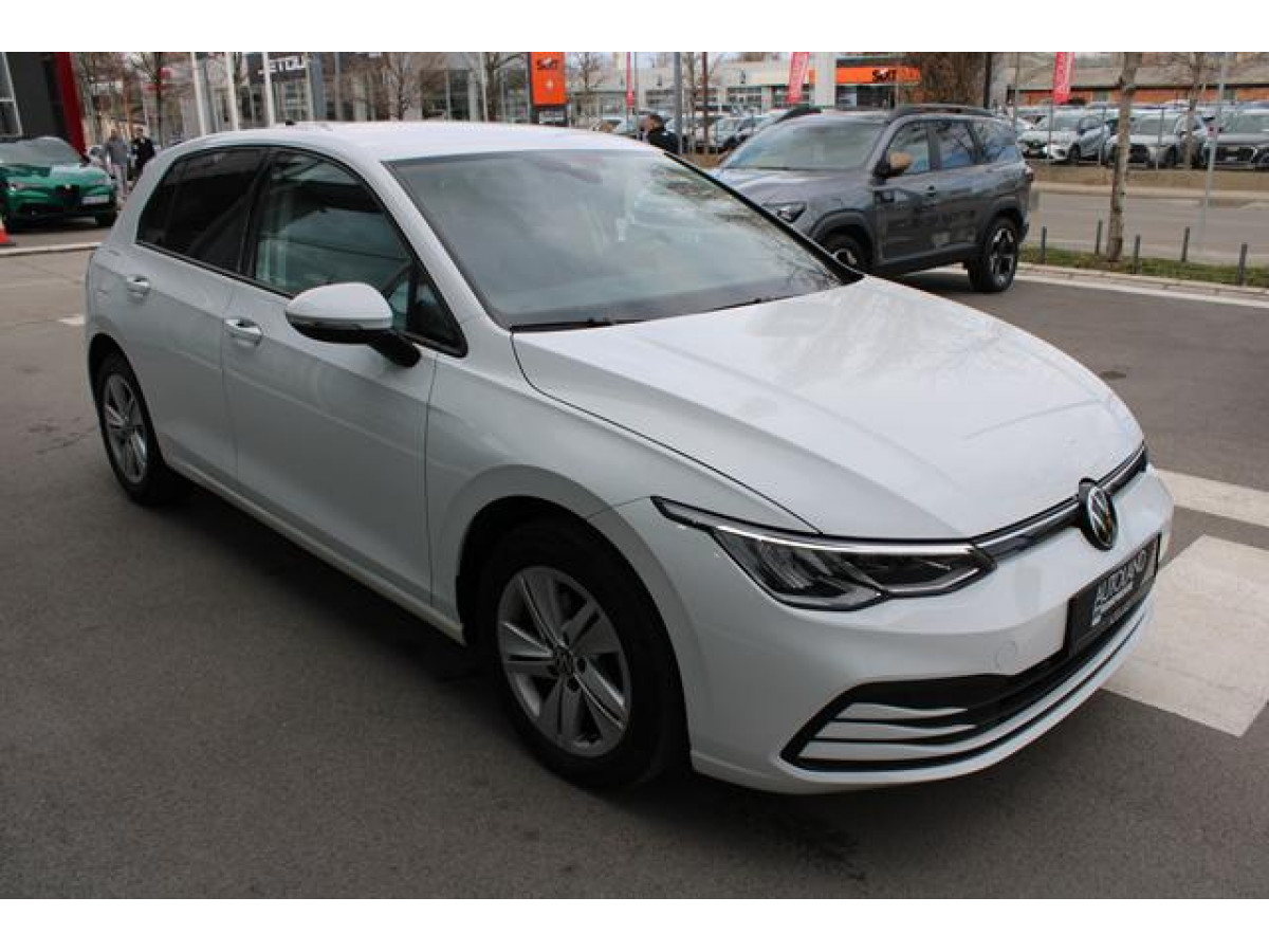 Volkswagen Golf 8 2.0 TDI Life 