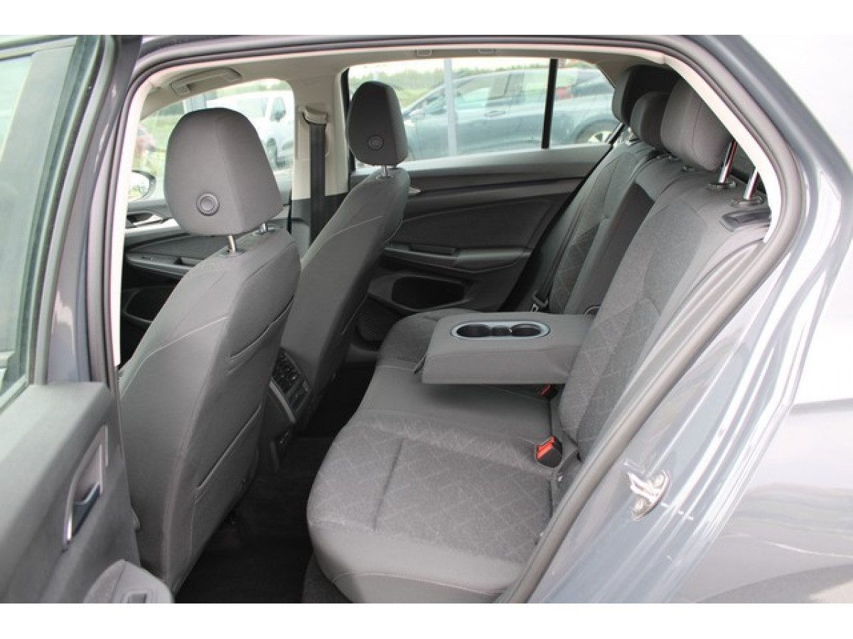 Volkswagen Golf 8 2.0 TDI DSG Life 