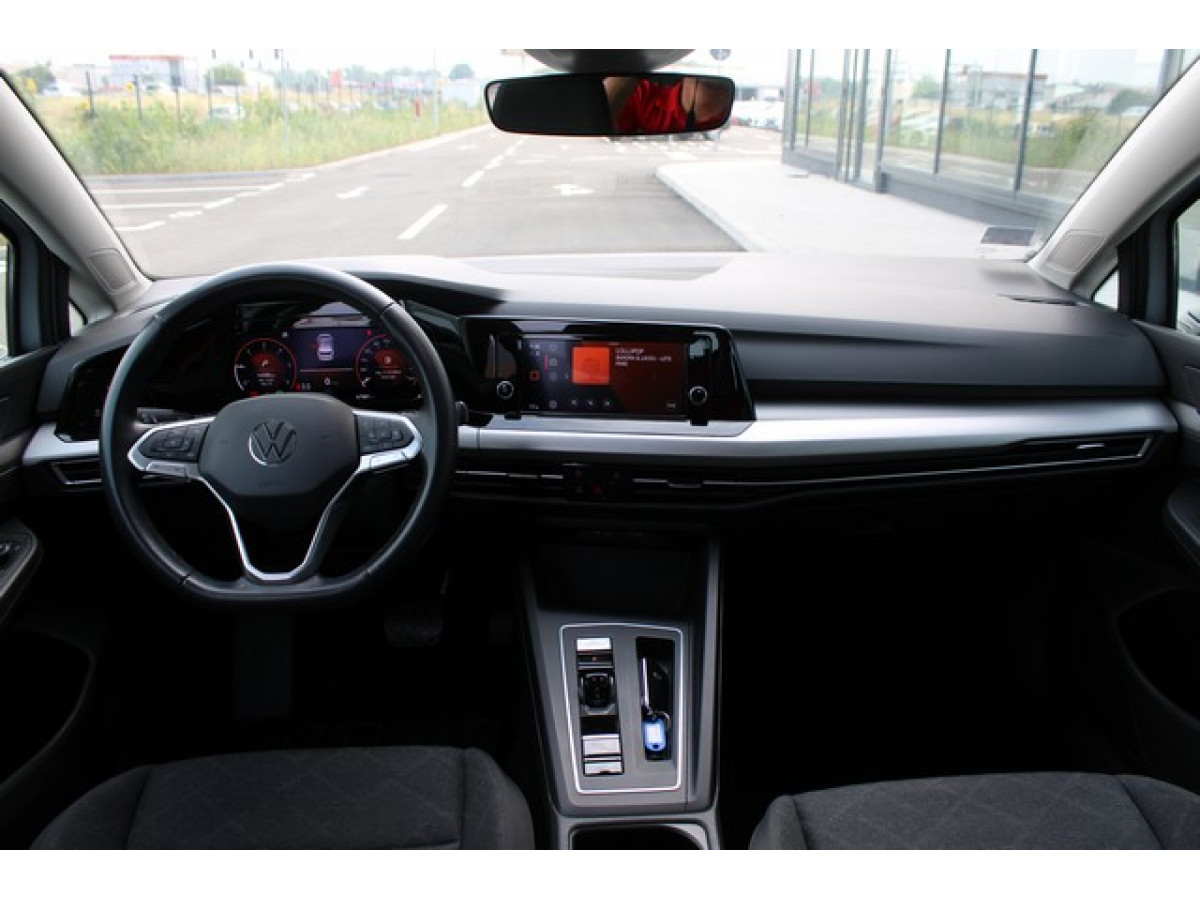 Volkswagen Golf 8 2.0 TDI DSG Life 