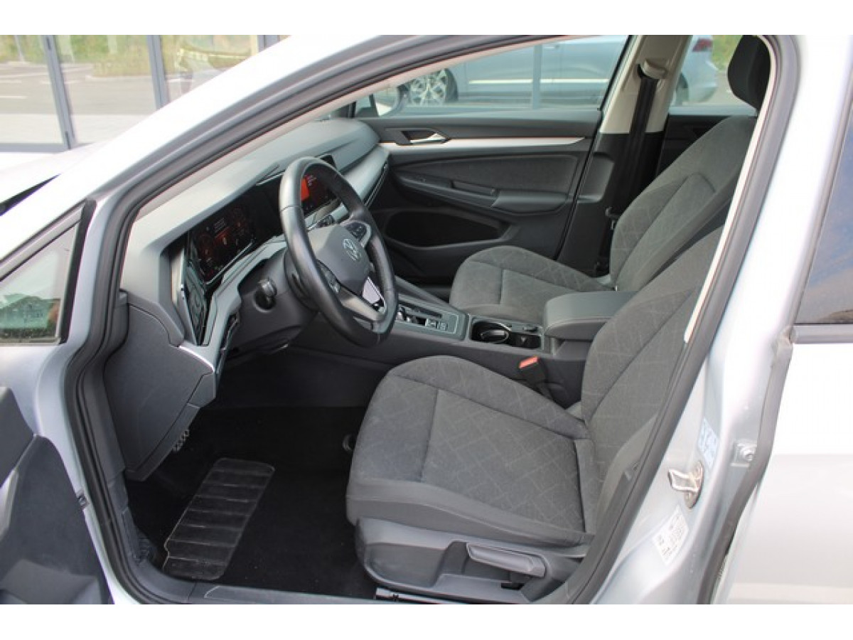 Volkswagen Golf 8 2.0 TDI DSG Life 
