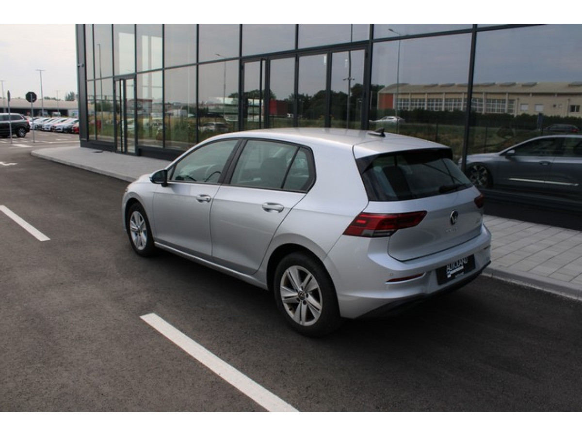 Volkswagen Golf 8 2.0 TDI DSG Life 