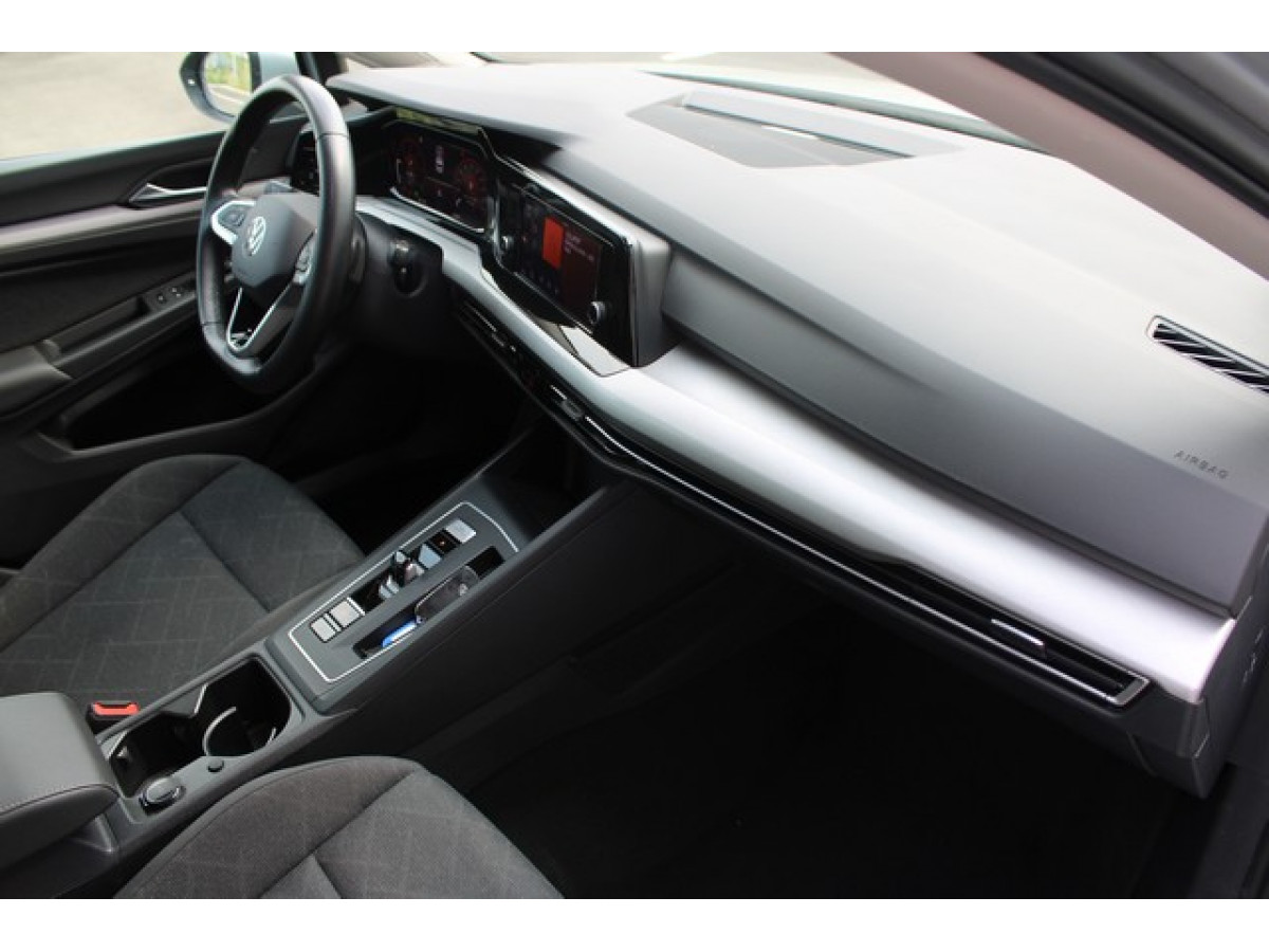 Volkswagen Golf 8 2.0 TDI DSG Life 