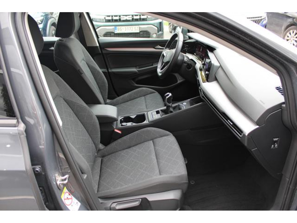 Volkswagen Golf 8 2.0 TDI Life 