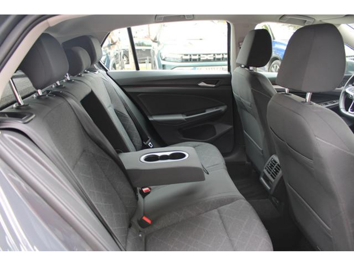 Volkswagen Golf 8 2.0 TDI Life 