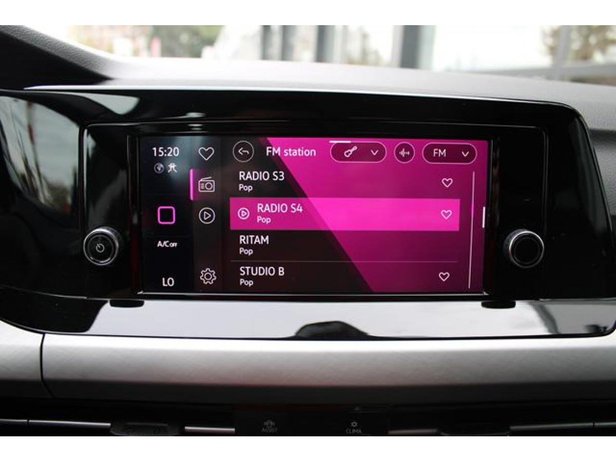 Volkswagen Golf 8 2.0 TDI Life 