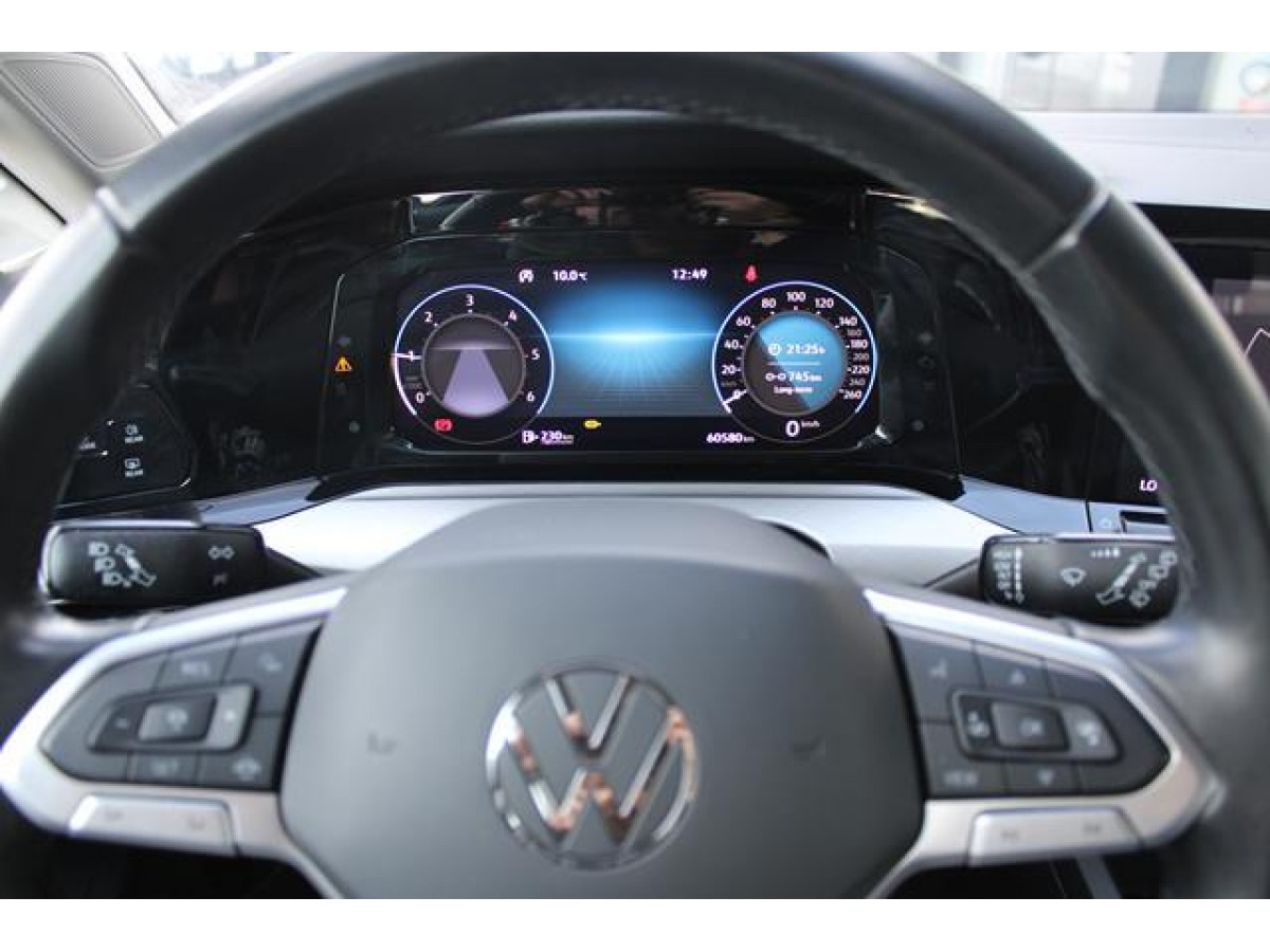 Volkswagen Golf 8 2.0 TDI Life 