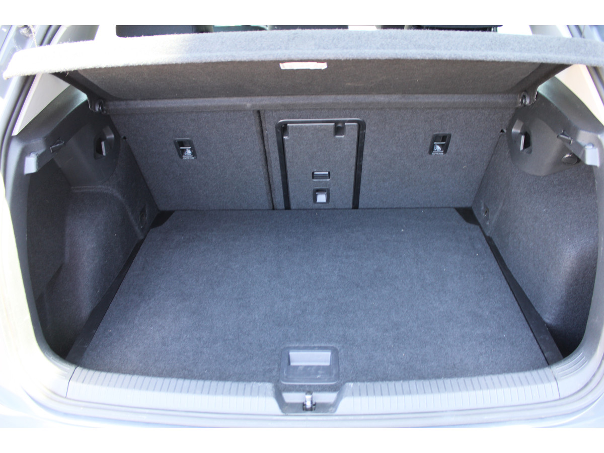 Volkswagen Golf 8 2.0 TDI DSG Life 