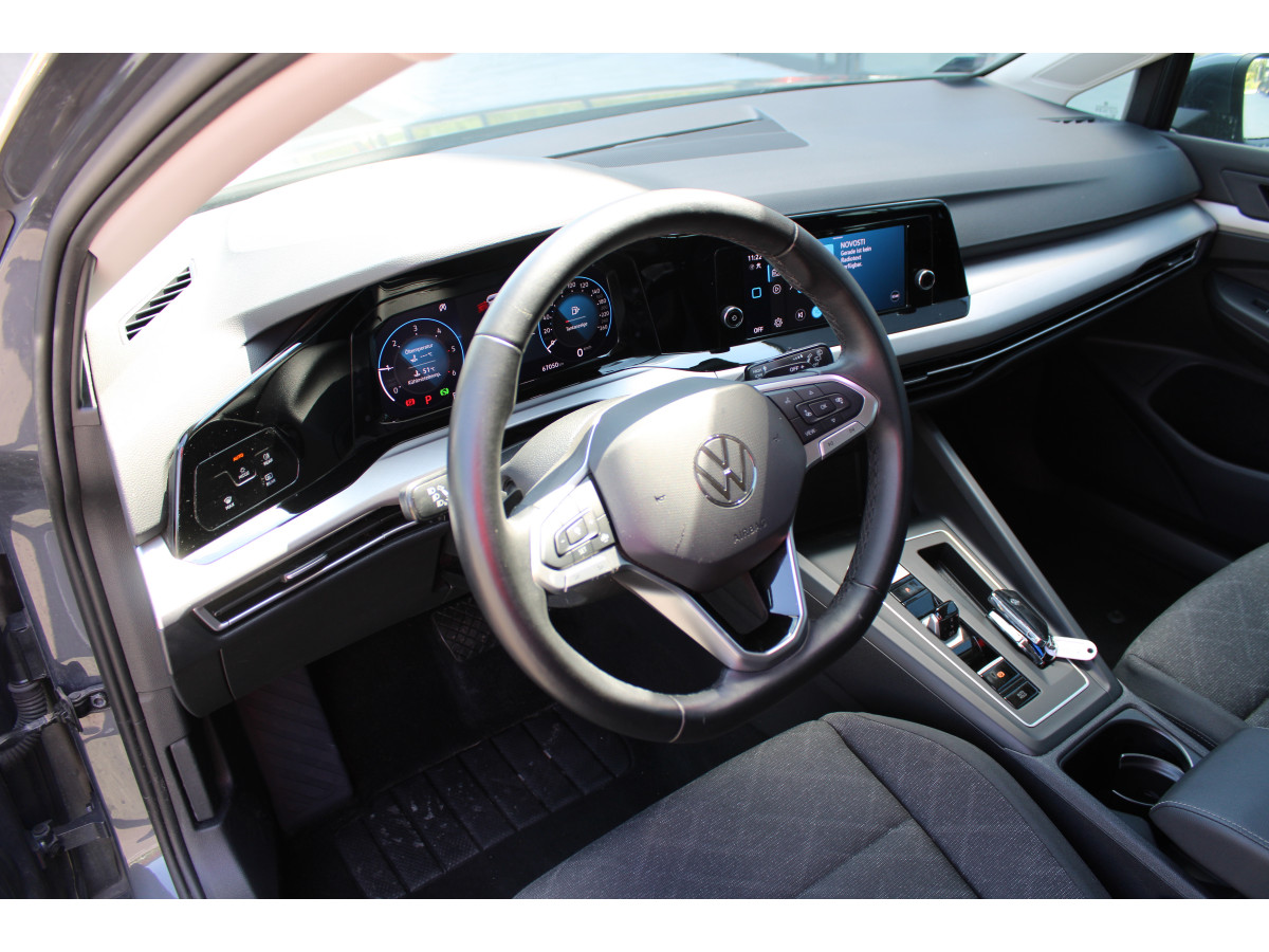Volkswagen Golf 8 2.0 TDI DSG Life 