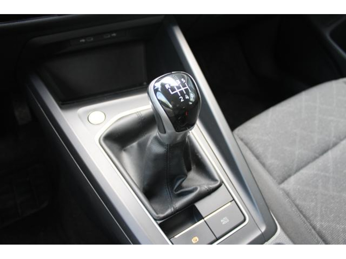 Volkswagen Golf 8 1.0 TSI Life 