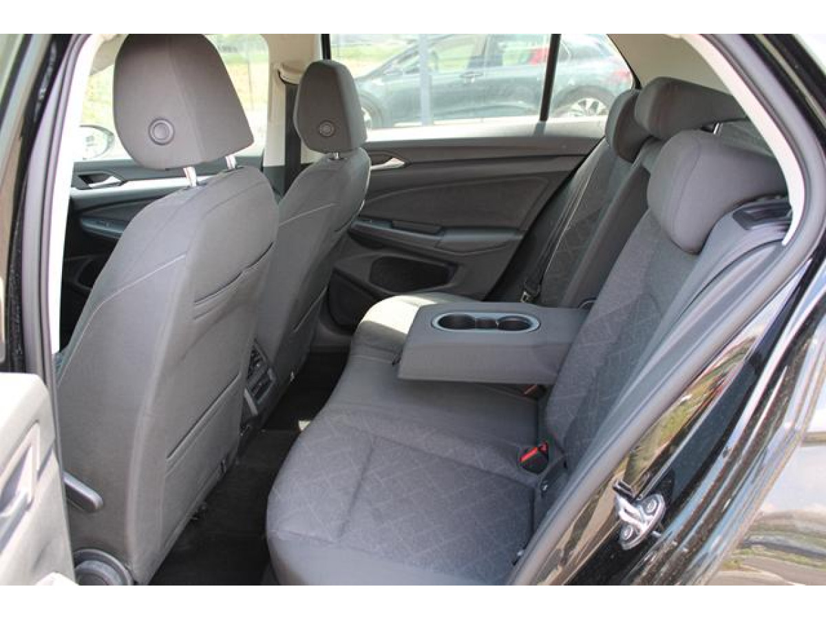 Volkswagen Golf 8 2.0 TDI DSG Life 