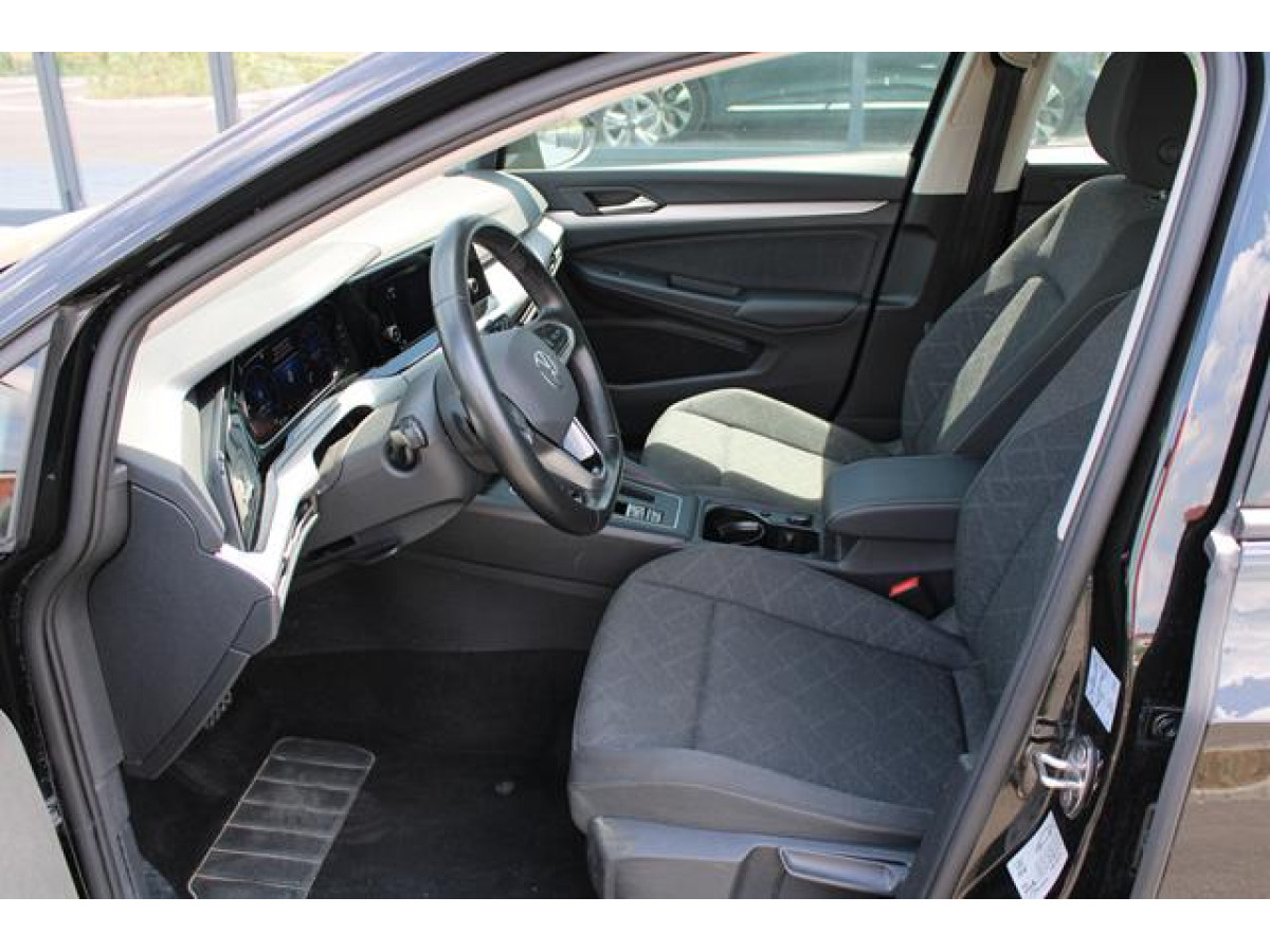 Volkswagen Golf 8 2.0 TDI DSG Life 