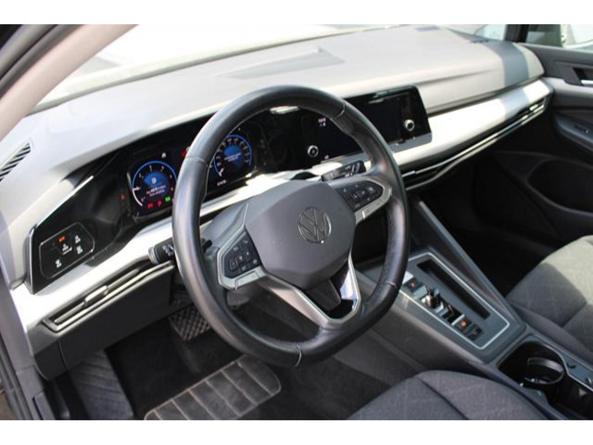 Volkswagen Golf 8 2.0 TDI DSG Life 
