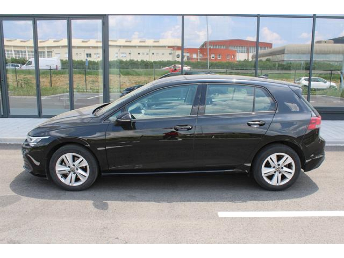 Volkswagen Golf 8 2.0 TDI DSG Life 