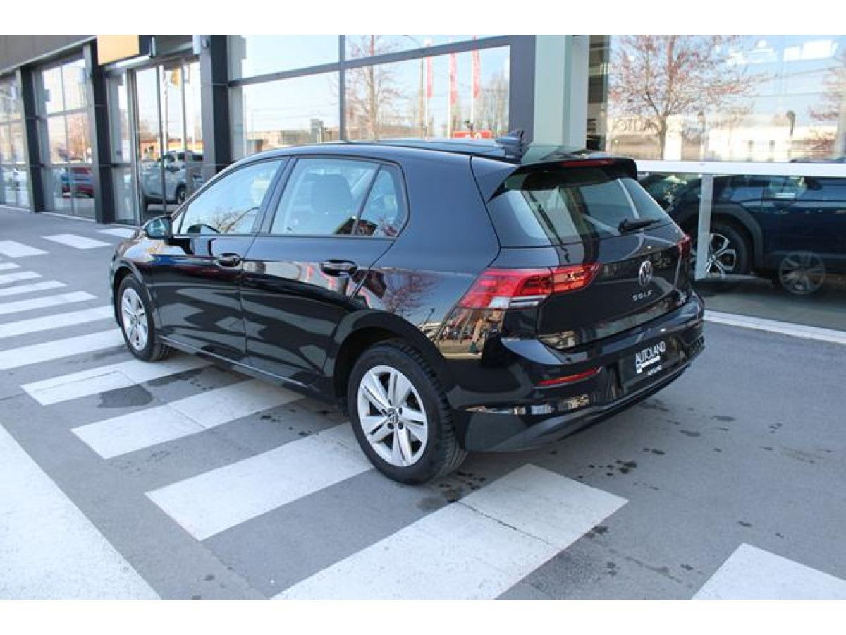Volkswagen Golf 8 2.0 TDI Life 