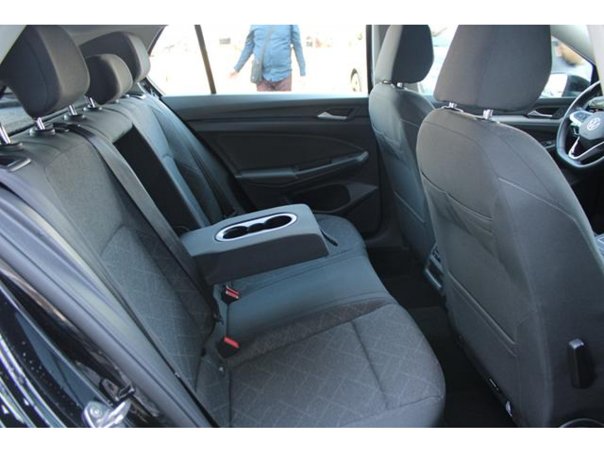 Volkswagen Golf 8 2.0 TDI Life 