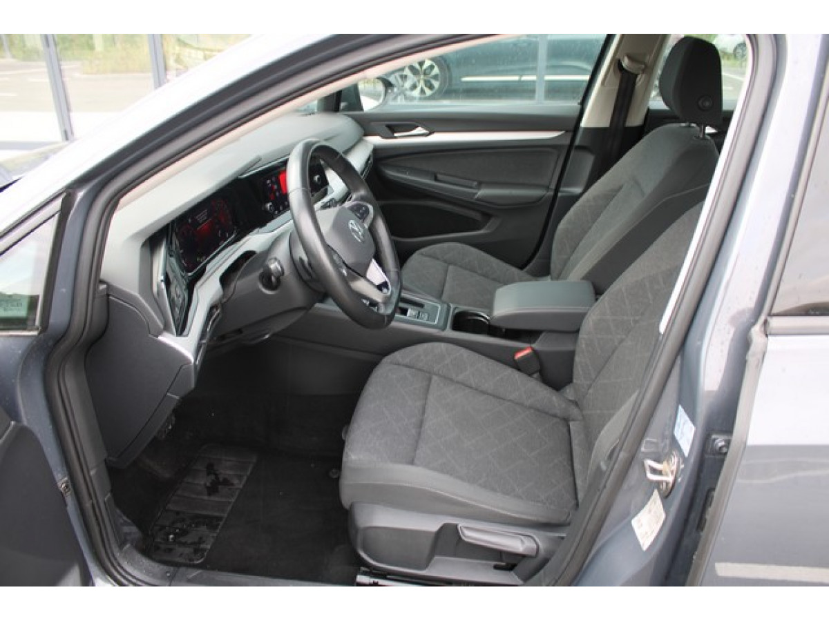 Volkswagen Golf 8 2.0 TDI DSG Life 