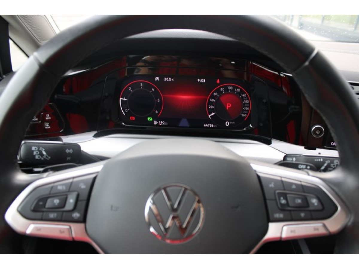 Volkswagen Golf 8 2.0 TDI DSG Life 