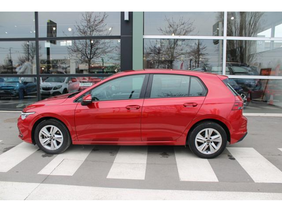 Volkswagen Golf 8 2.0 TDI Life 