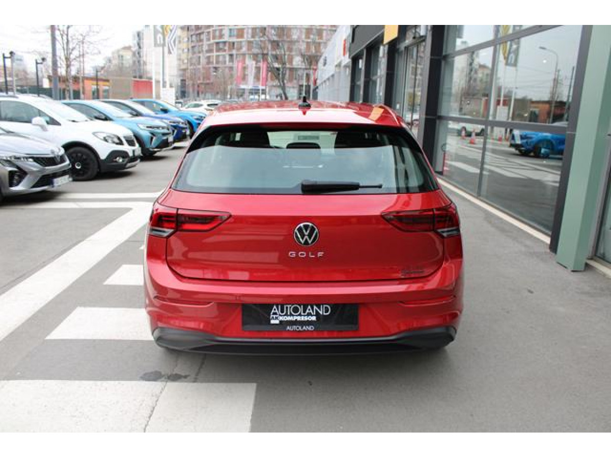 Volkswagen Golf 8 2.0 TDI Life 