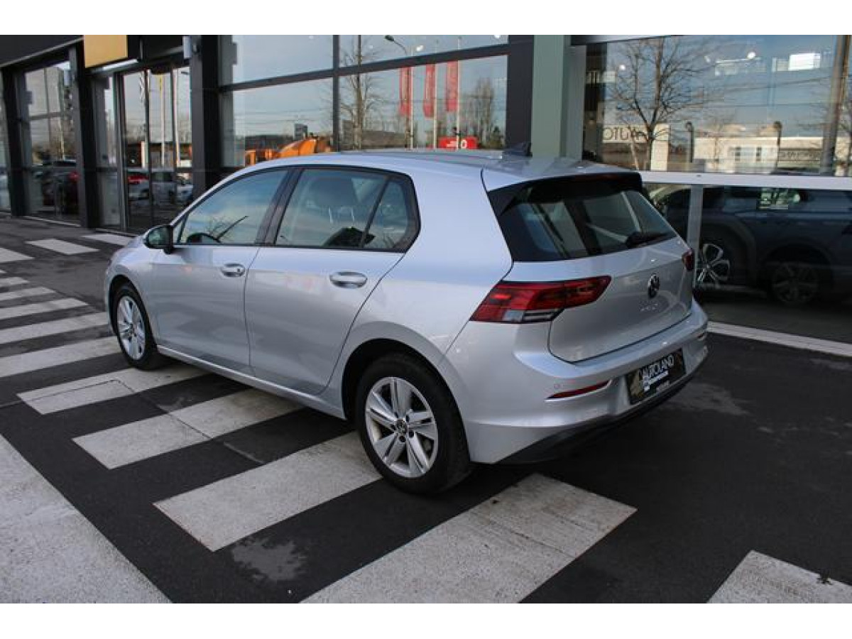 Volkswagen Golf 8 2.0 TDI Life 