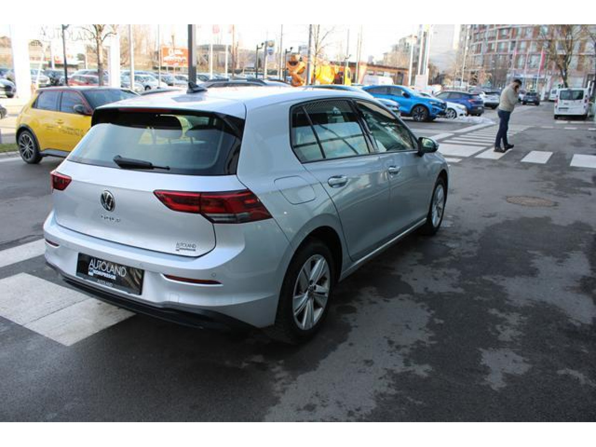 Volkswagen Golf 8 2.0 TDI Life 