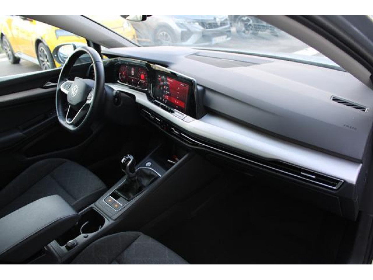 Volkswagen Golf 8 2.0 TDI Life 