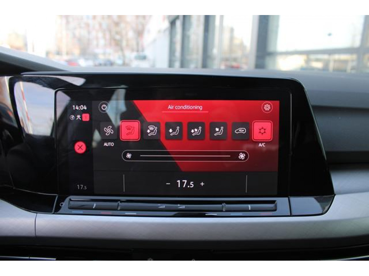 Volkswagen Golf 8 2.0 TDI Life 