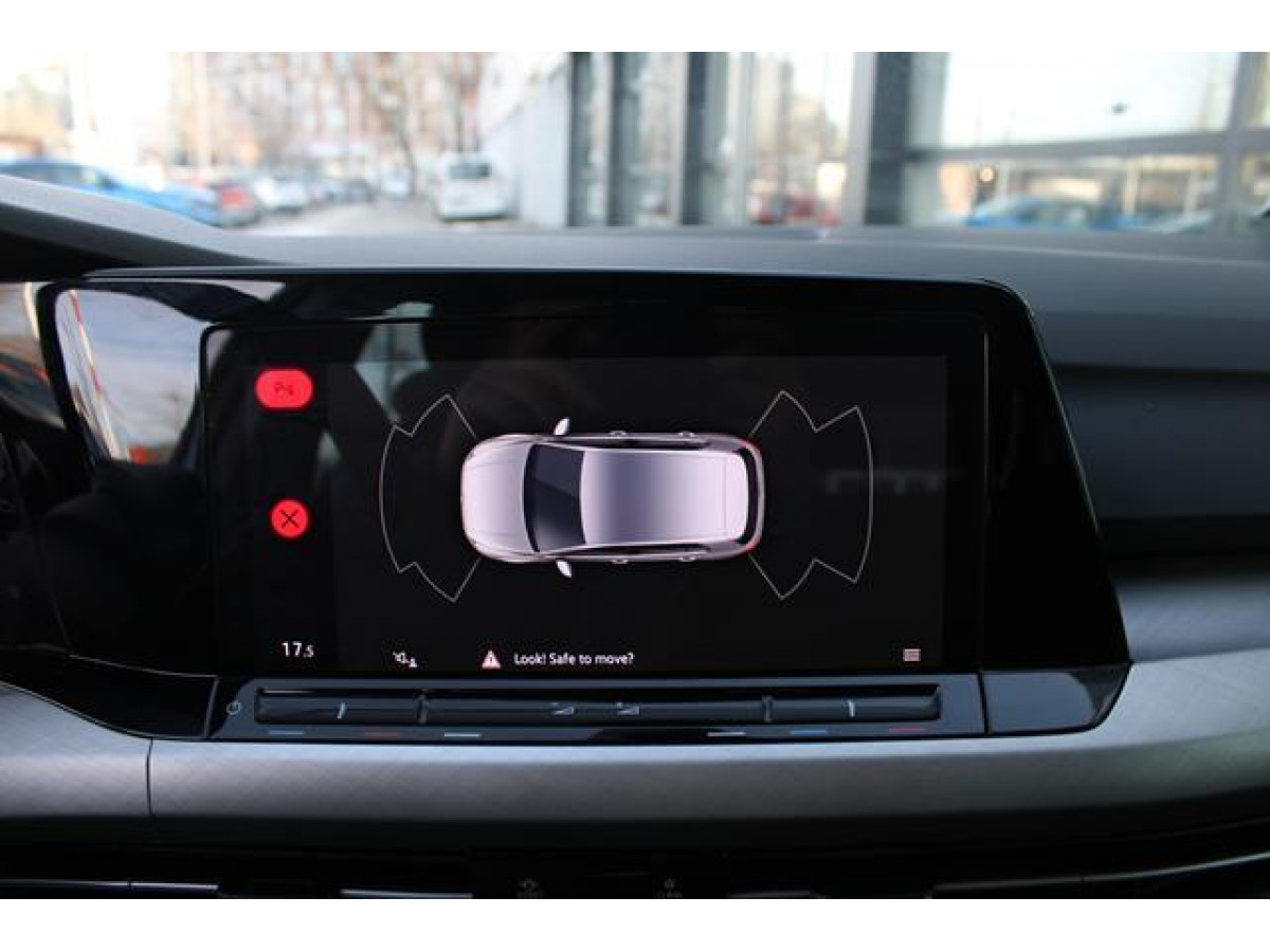 Volkswagen Golf 8 2.0 TDI Life 