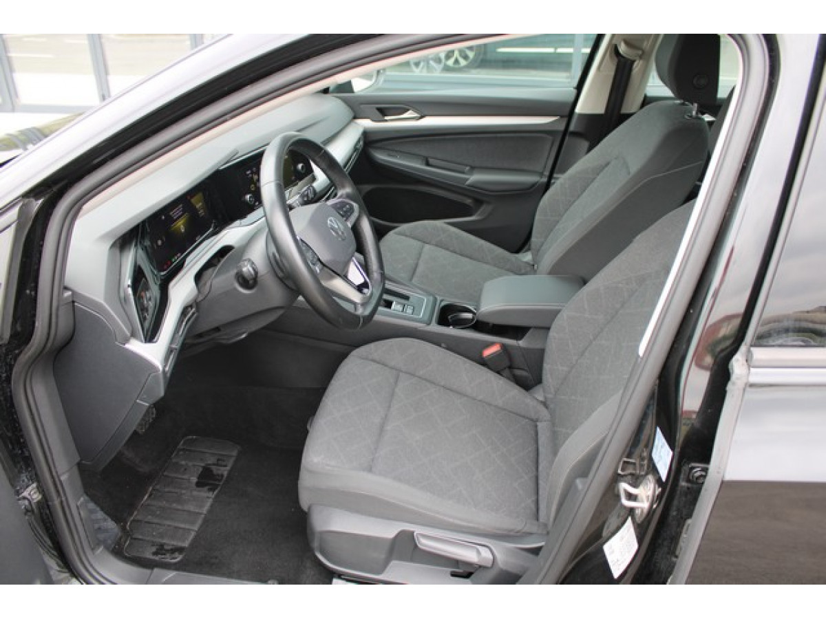 Volkswagen Golf 8 2.0 TDI DSG Life 