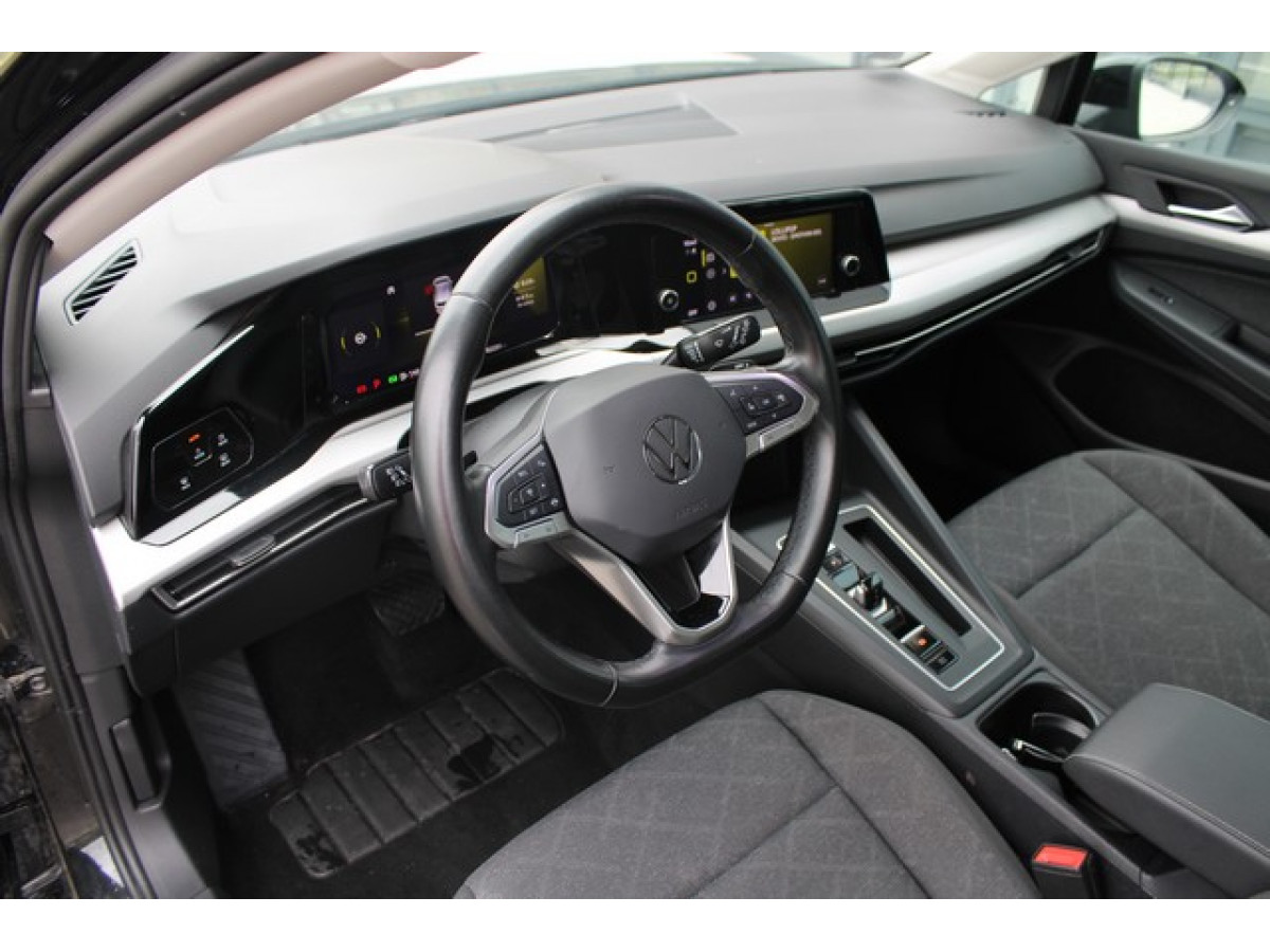 Volkswagen Golf 8 2.0 TDI DSG Life 