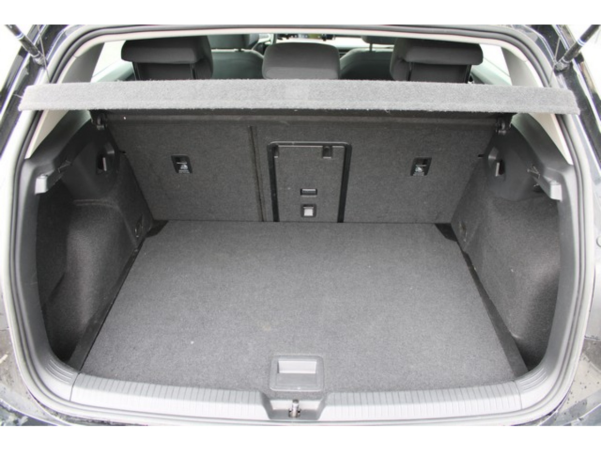 Volkswagen Golf 8 2.0 TDI DSG Life 