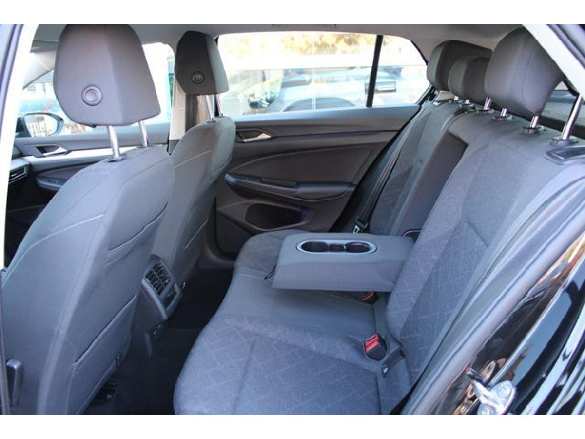 Volkswagen Golf 8 2.0 TDI Life 