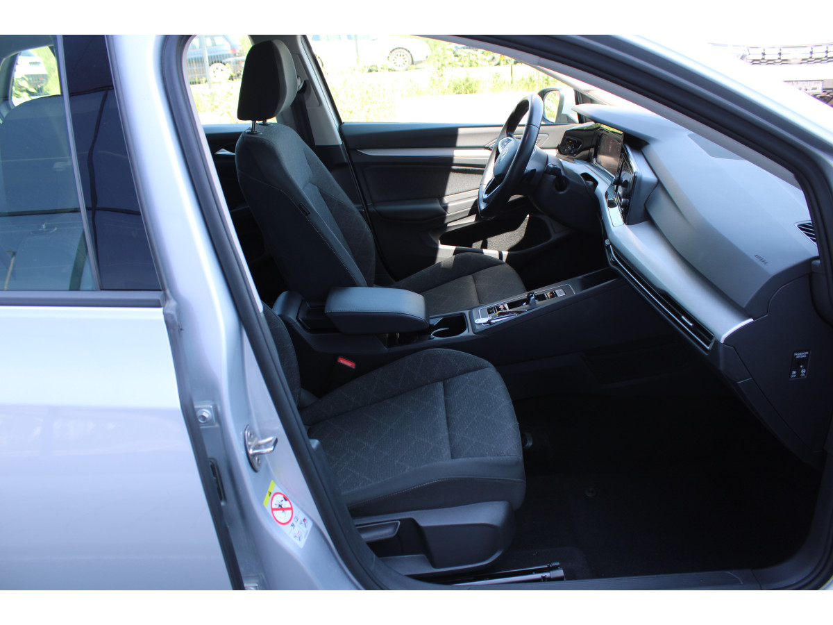 Volkswagen Golf 8 2.0 TDI DSG Life 