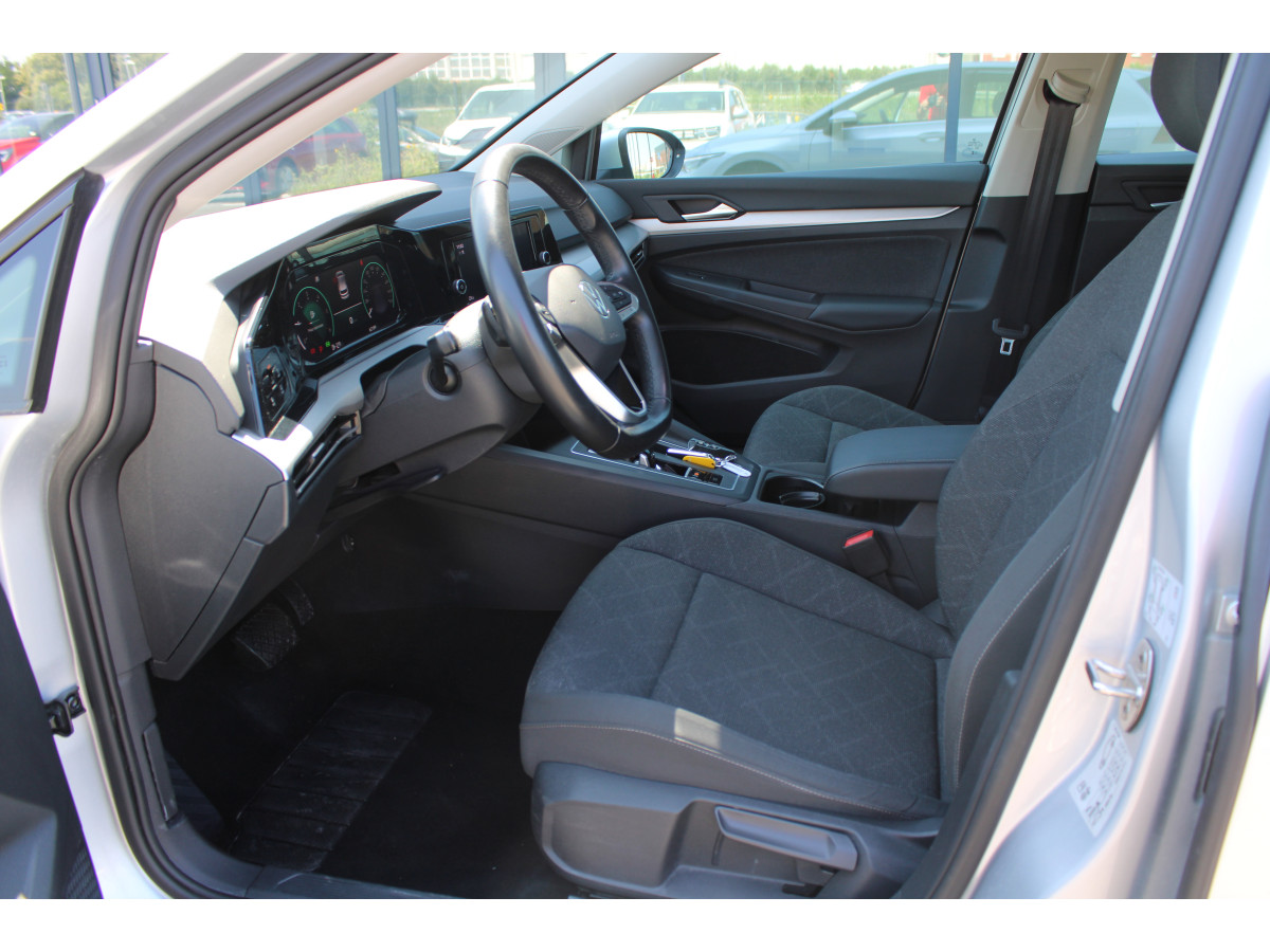 Volkswagen Golf 8 2.0 TDI DSG Life 