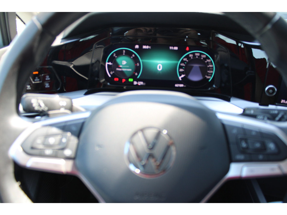 Volkswagen Golf 8 2.0 TDI DSG Life 