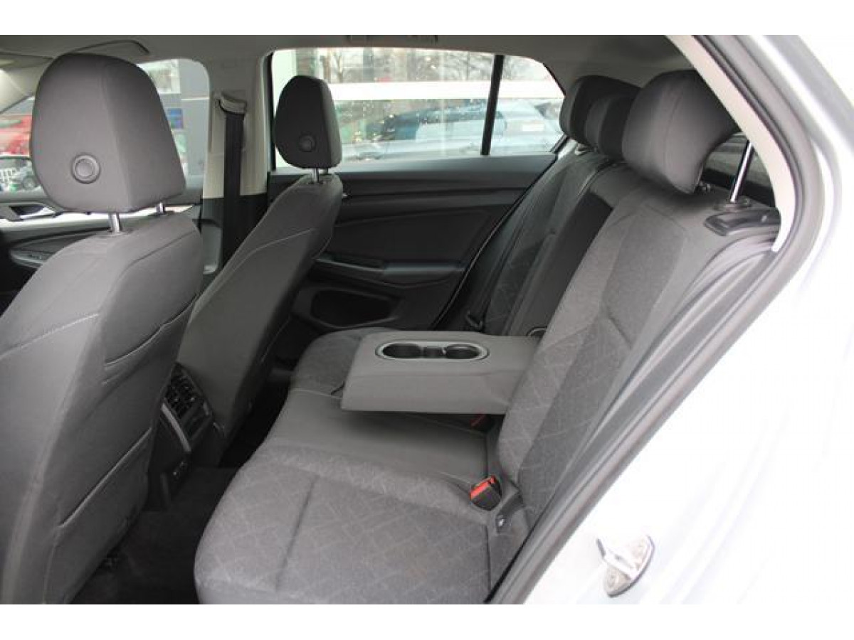 Volkswagen Golf 8 2.0 TDI Life 