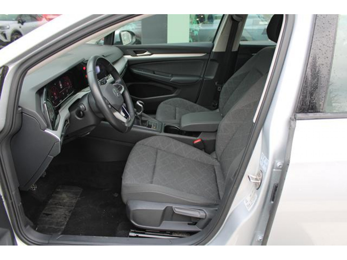 Volkswagen Golf 8 2.0 TDI Life 