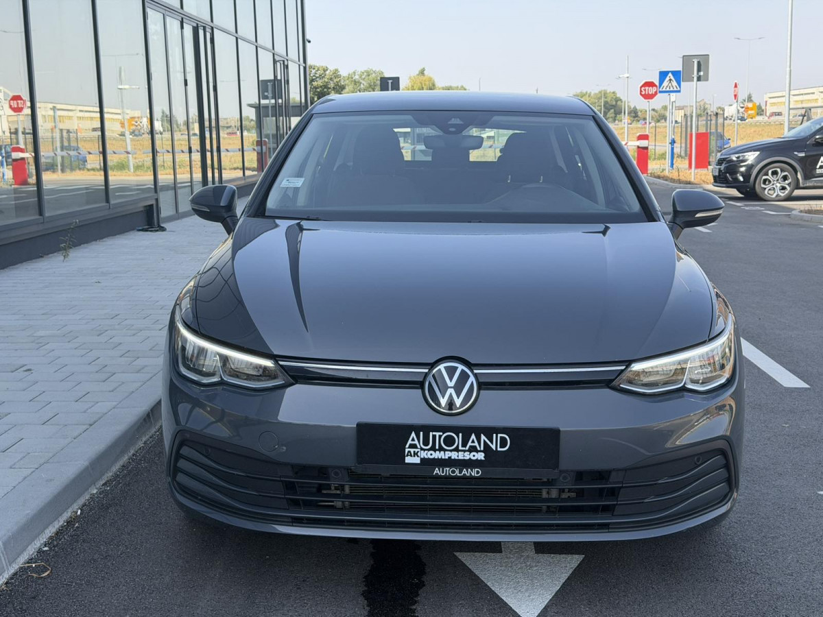 Volkswagen Golf 8 1.0 TSI LIFE 