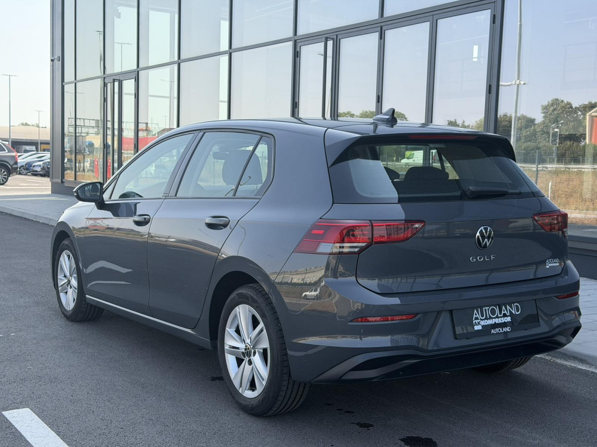 Volkswagen Golf 8 1.0 TSI LIFE 