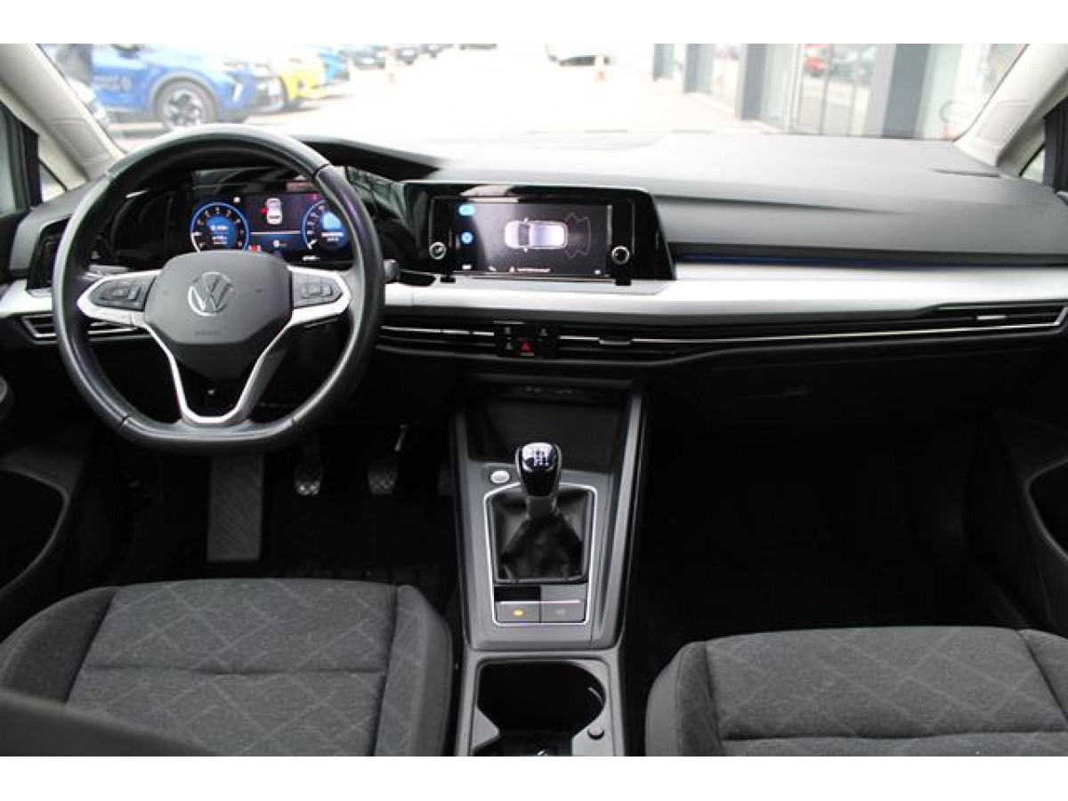 Volkswagen Golf 8 1.0 TSI Life 