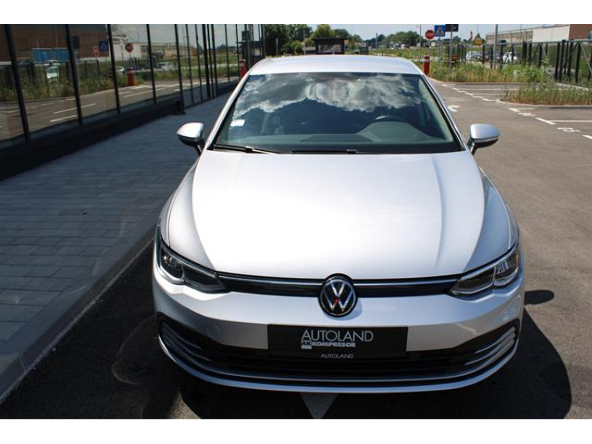 Volkswagen Golf 8 2.0 TDI Life DSG 