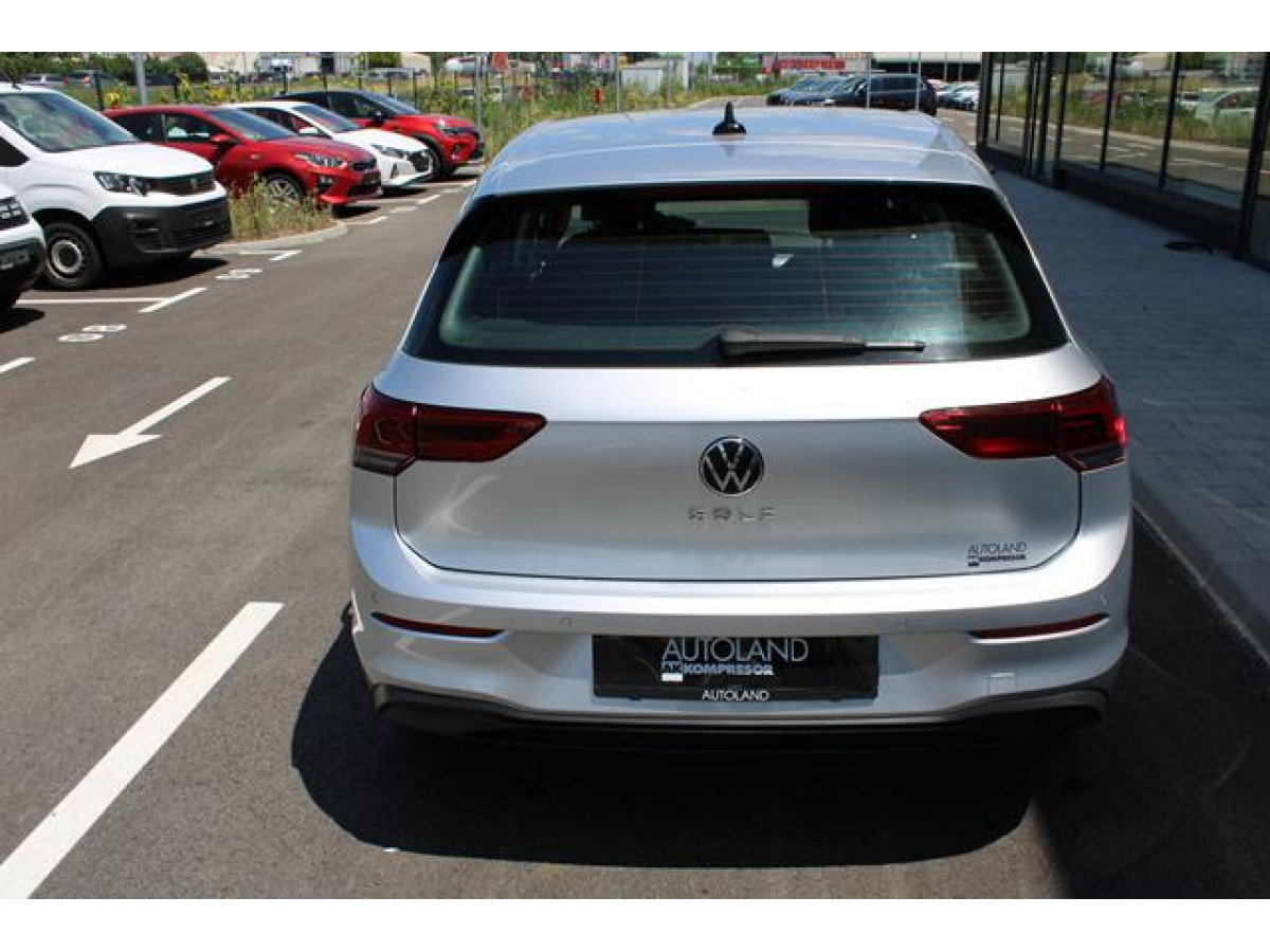 Volkswagen Golf 8 2.0 TDI Life DSG 