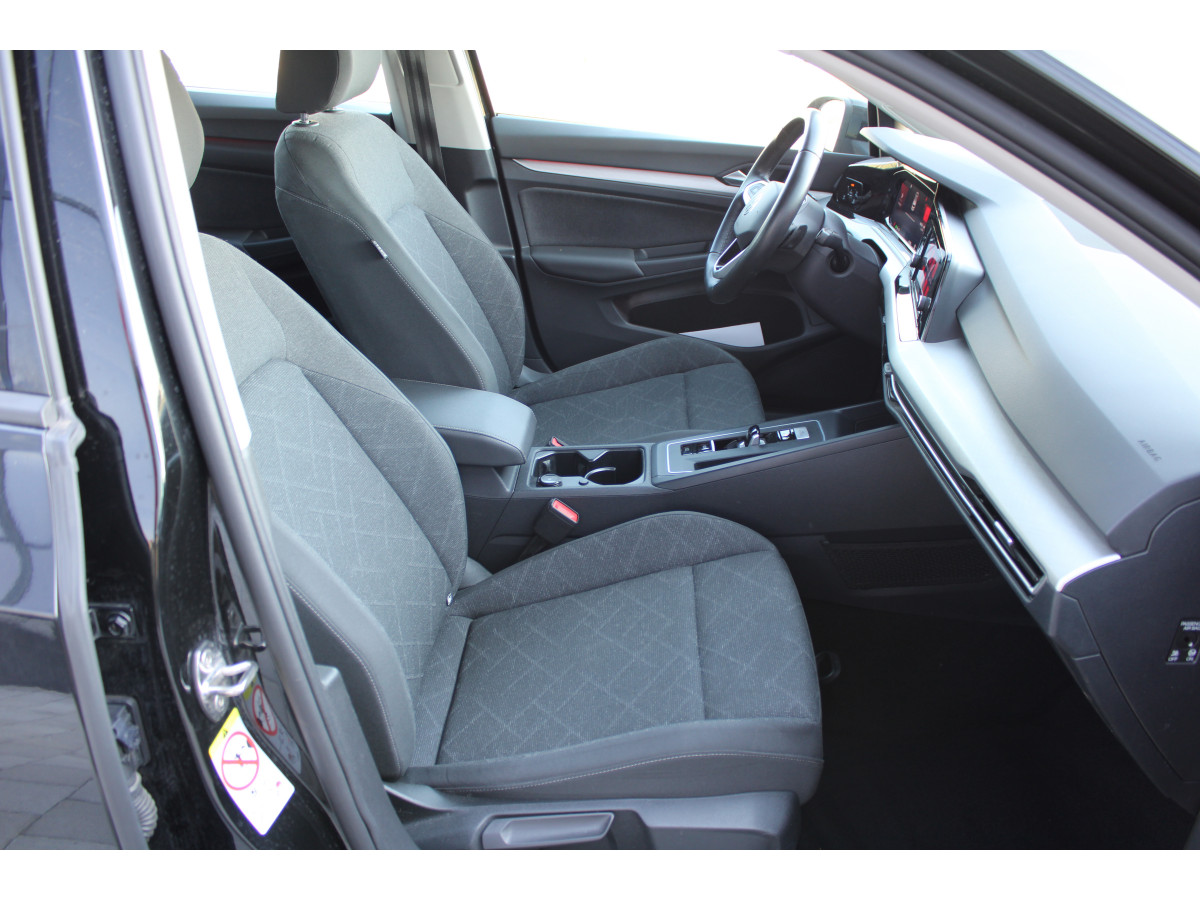 Volkswagen Golf 8 2.0 TDI DSG Life 