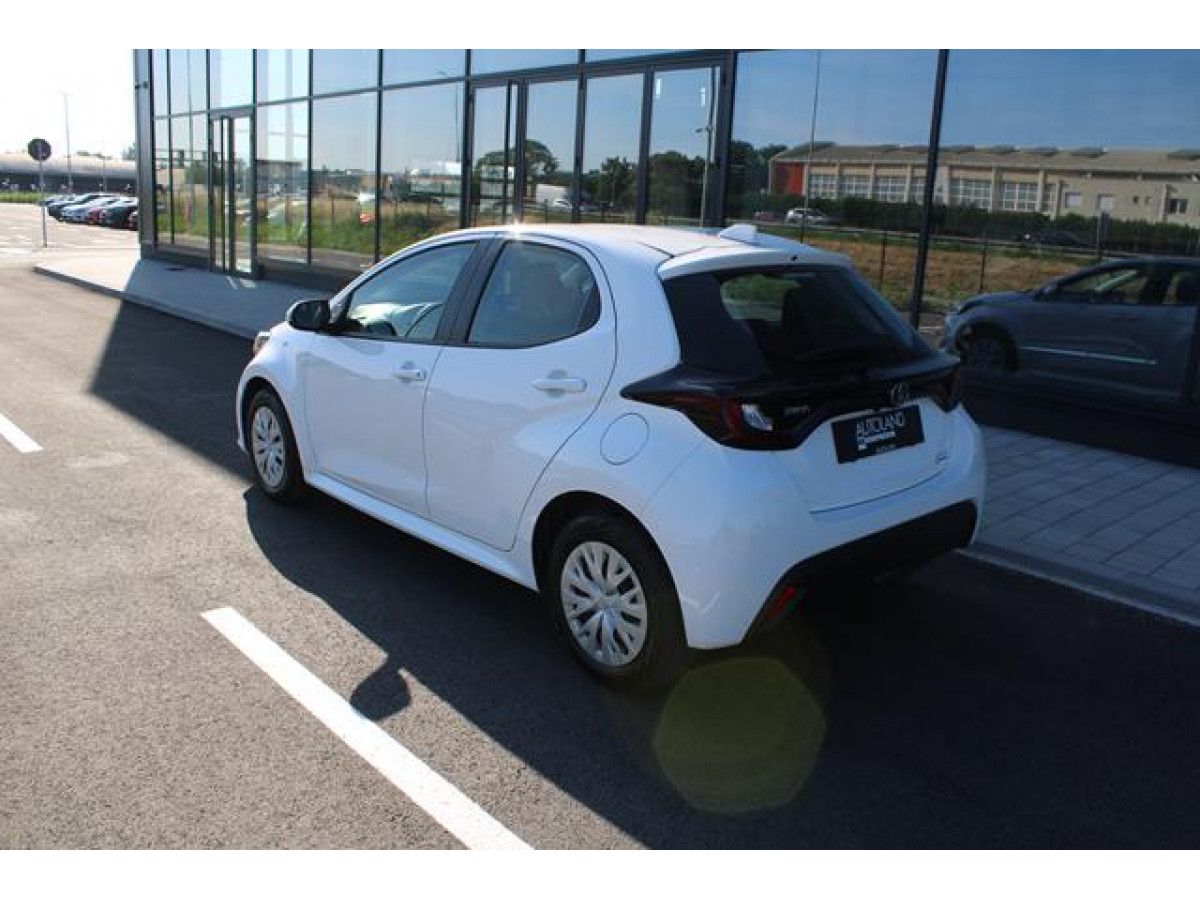 Toyota Yaris 1.5 Luna 