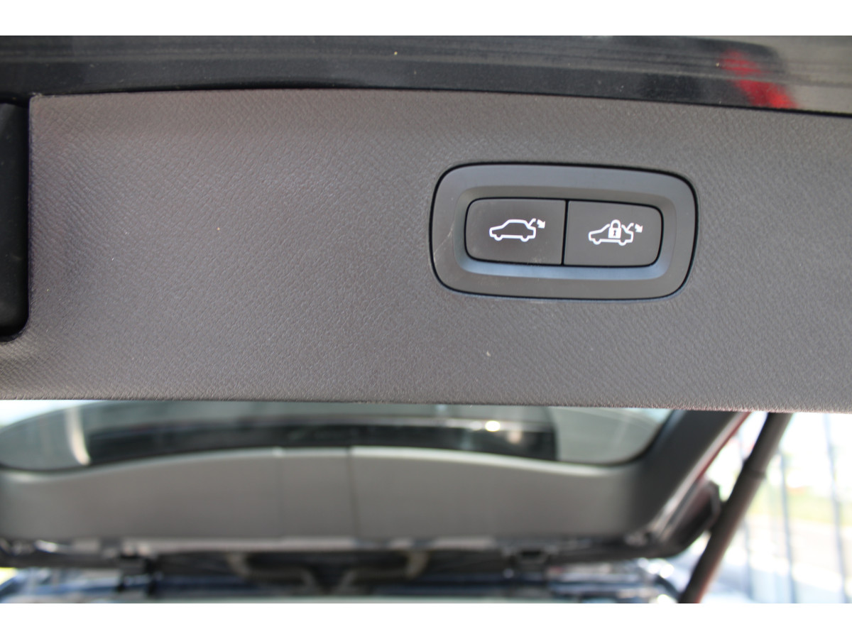 Volvo XC90 2.0 T6 AWD 