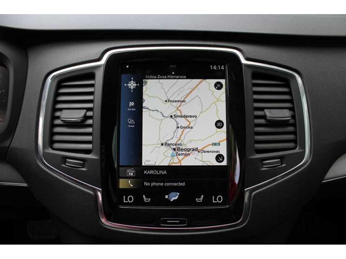 Volvo XC90 2.0 B5 MOMENTUM PRO 