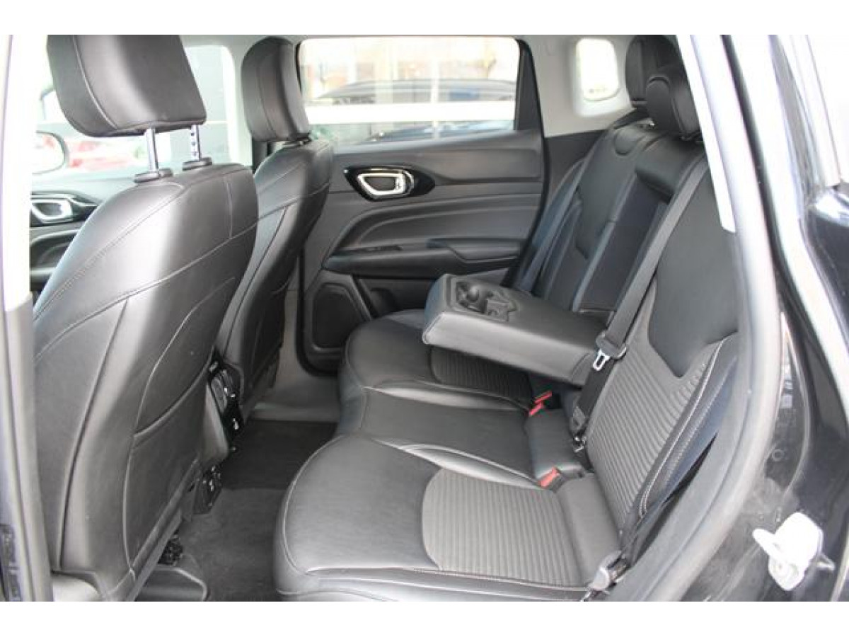 Jeep Compass 1.3 tCe Limited EDC 