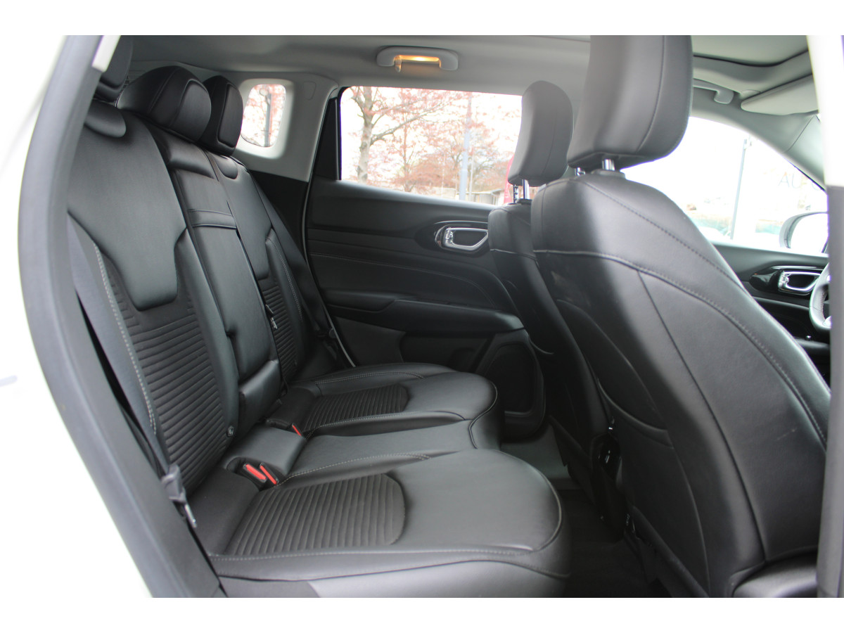 Jeep Compass 1.3 Limited AUT 