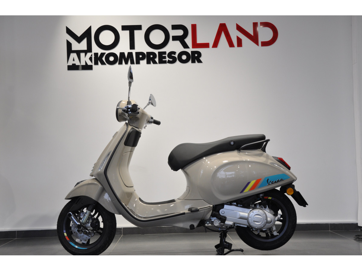 Vespa PRIMAVERA 50 S 