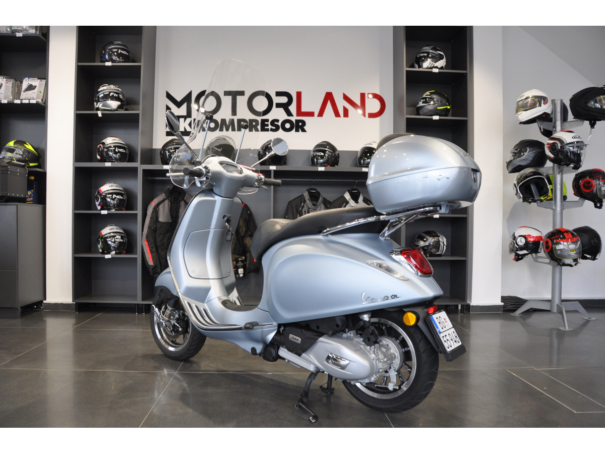 Vespa Primavera 125 